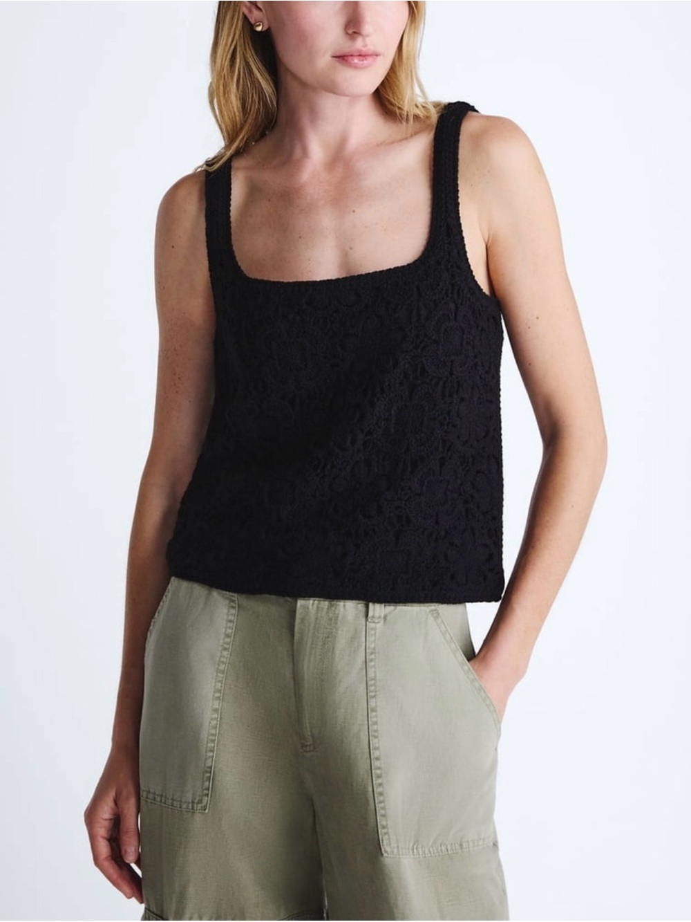 Scoop Plus Size Black Lace Square-Neck Camisole
Size XL - Picture 3 of 11